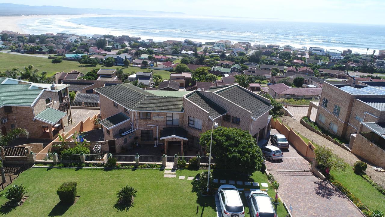 Sea Echo Accommodation Jeffreys Bay Exterior photo